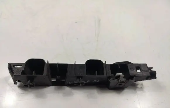 Peugeot 3008 I Front bumper mounting bracket 9684021080