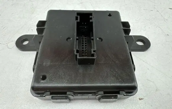 Audi A3 8Y Keyless (KESSY) go control unit/module 5WA959436P