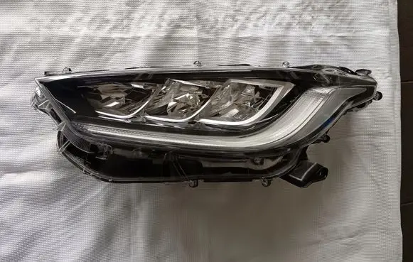 Toyota Yaris Headlight/headlamp 