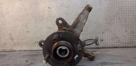 Nissan Note (E12) Front wheel hub spindle knuckle