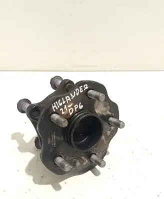 Toyota Highlander XU70 Rear wheel hub