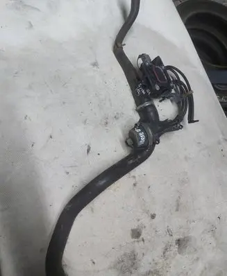 Thermostat/thermostat housing
