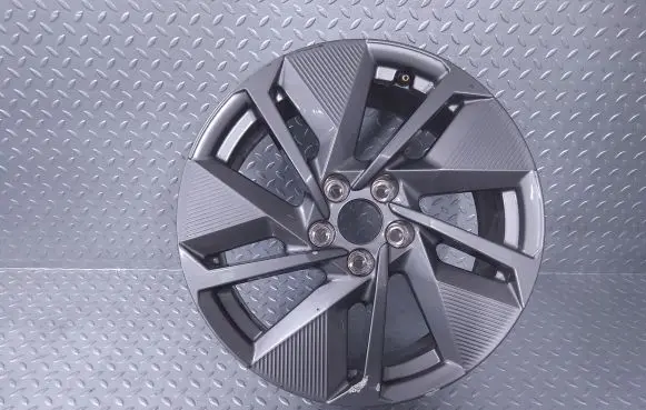 R17 alloy rim
