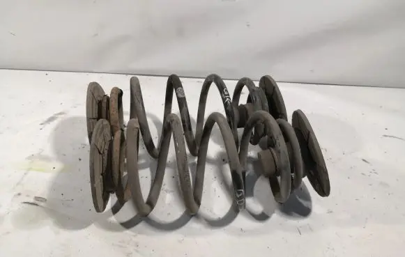 Opel Zafira B Rear coil spring