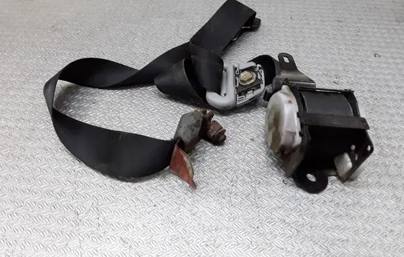 Mitsubishi Pajero Front seatbelt TKAB2EN244