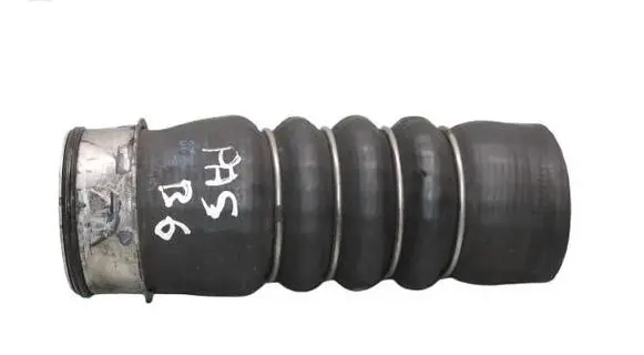 Intercooler hose/pipe