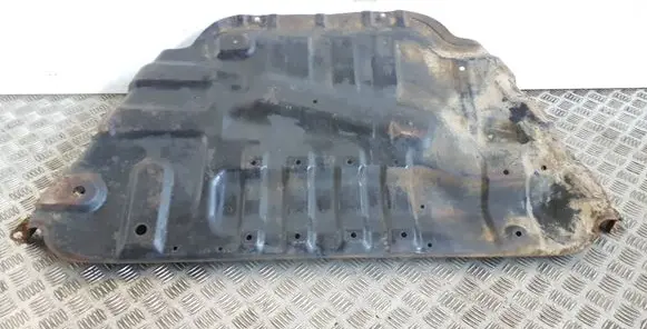 Mitsubishi Pajero Engine splash shield/under tray