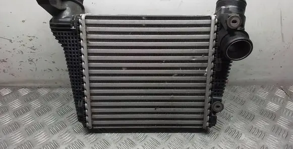Porsche Macan (95B) Intercooler radiator 95B145803G