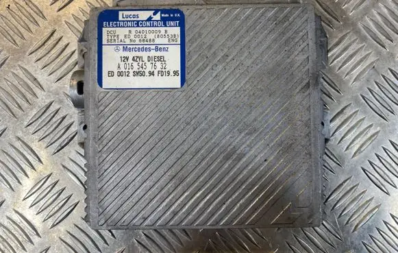 Mercedes-Benz C W202 Engine control unit/module A0165457632 480553B 04010009B