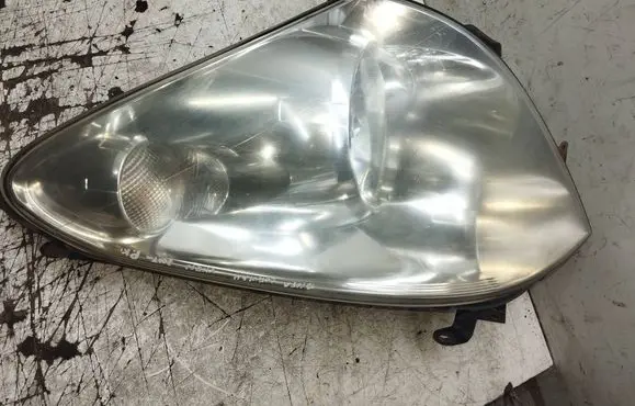 Toyota Corolla Verso AR10 Headlight/headlamp 7357230400