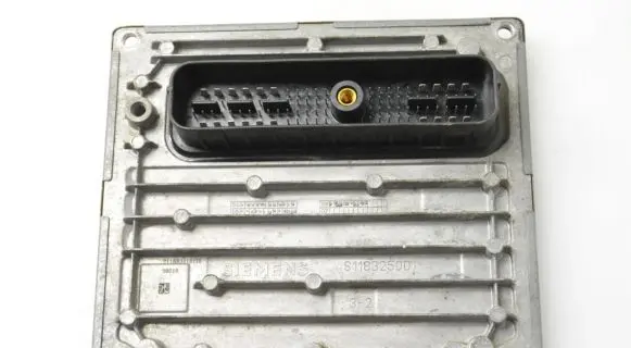 Ford Focus Engine control unit/module 4M5112A650HJ