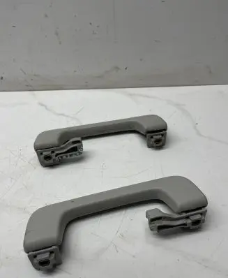 Audi A4 S4 B7 8E 8H Rear interior roof grab handle