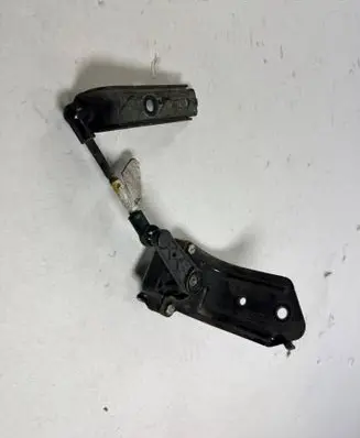Ford Mondeo MK V Headlight/headlamp level sensor M1610-181331-B
