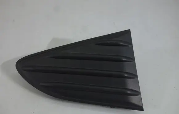 Toyota Yaris Glove box 0D010