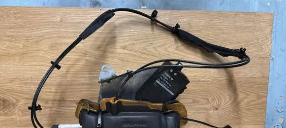 Volvo V70 Tailgate hydraulic set 31218393