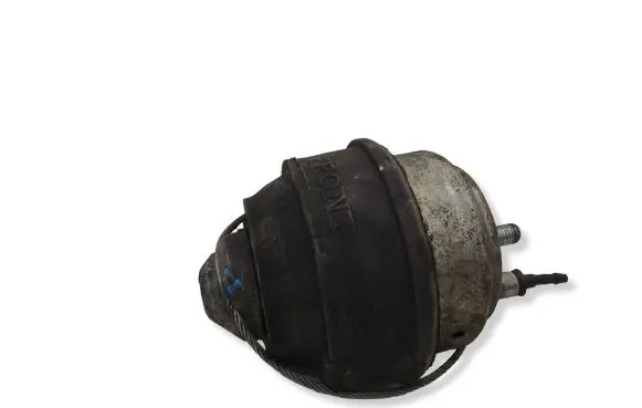 Volvo S60 Engine mount bracket 