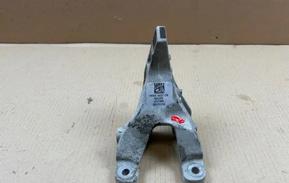 Jaguar F-Pace Engine mounting bracket HK836037CB