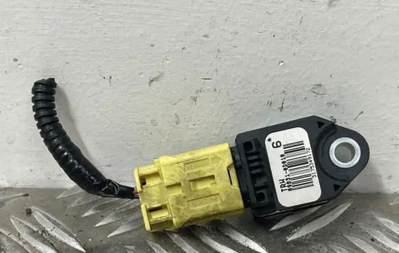 Toyota Yaris Airbag deployment crash/impact sensor 898310D010