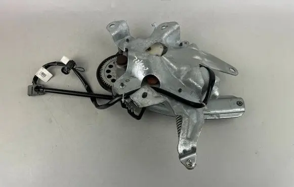 Subaru Outback (BS) Tailgate/trunk/boot lift motor 3036326