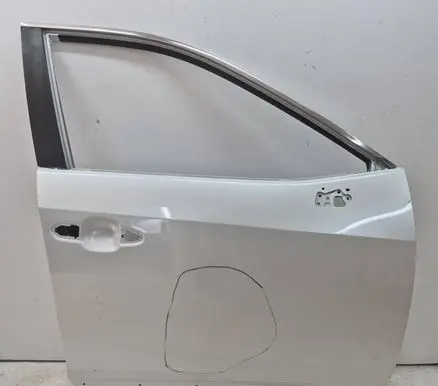 Toyota RAV 4 (XA50) Front door 