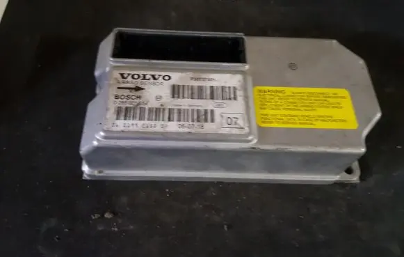 Volvo XC90 Airbag control unit/module P30737501