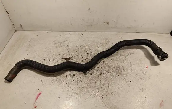 Nissan X-Trail T32 Engine coolant pipe/hose 