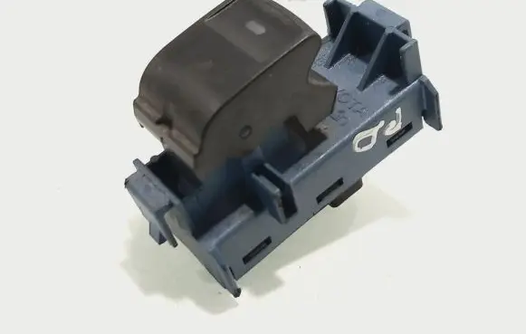 Toyota Avensis T270 Electric window control switch 8481005070 30170097