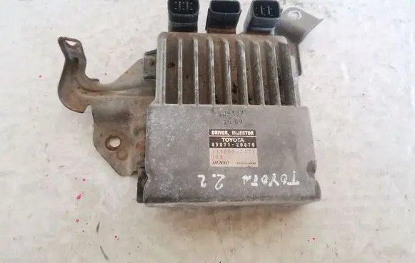 Toyota Corolla Verso AR10 Fuel injection control unit/module 8987120070