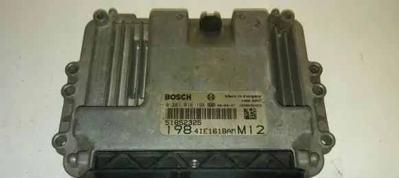 Fiat Bravo Engine control unit/module ECU 51852325 41E161BAM 0281016198