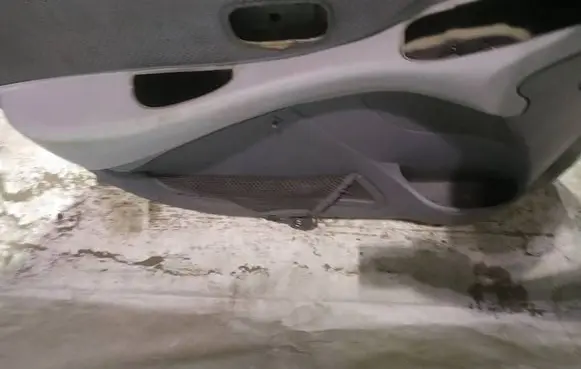 Nissan Almera Tino Front door card panel trim ussed