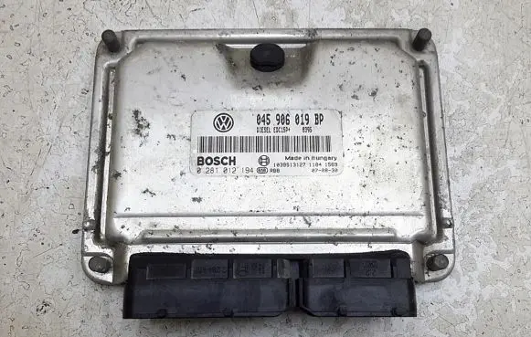 Volkswagen Polo IV 9N3 Engine control unit/module