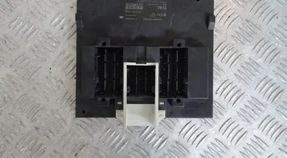 Volkswagen Golf VII Comfort/convenience module 5Q0937084AG