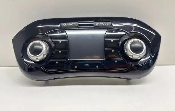 Nissan Juke I F15 Climate control unit 24845BV81B E5F31223