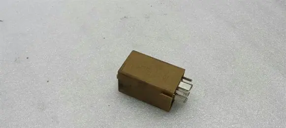BMW 6 E63 E64 Window wiper relay 8384505