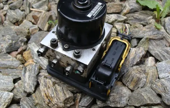 Citroen C5 ABS Pump 9659770580 77303304 10020602334