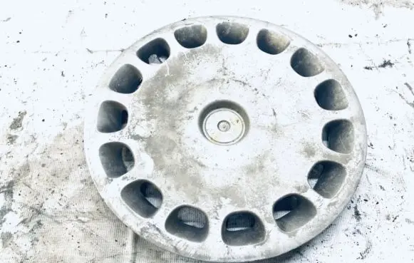 BMW 5 E39 R15 wheel hub/cap/trim 36131093324 3613-1093324