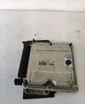 Peugeot 406 Engine control unit/module 9635157080 EDC15C2 0281010248