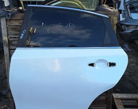 Nissan Altima Rear door