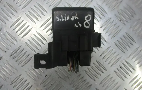 Nissan Primera Fuse box set