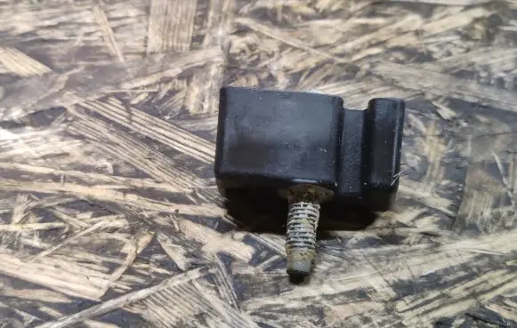 Jaguar XJL Battery bracket 