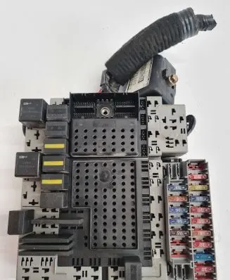 Volvo S80 Fuse box set 8688153 000001993707 02W252