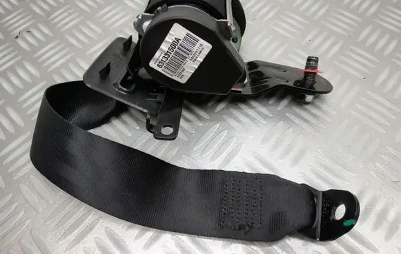 Hyundai Sonata LF Rear seatbelt 631331500A