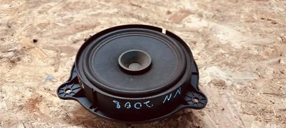Nissan Note (E11) Rear door speaker