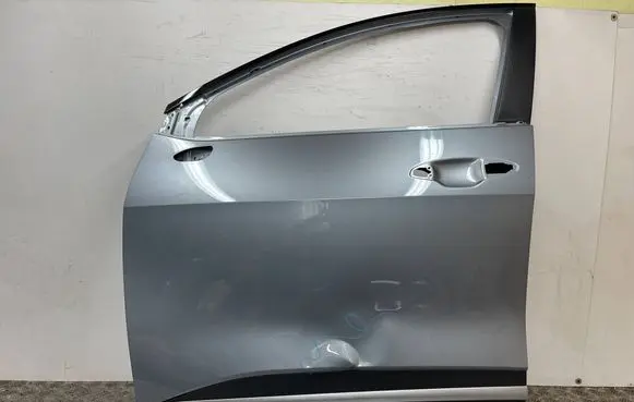 KIA Sportage Front door