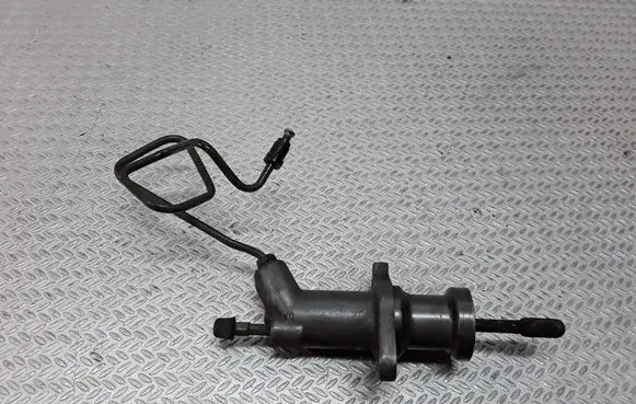 BMW 3 E46 Clutch master cylinder