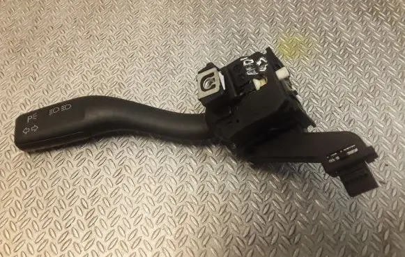 Audi A3 S3 8P Indicator stalk 8P0953513A