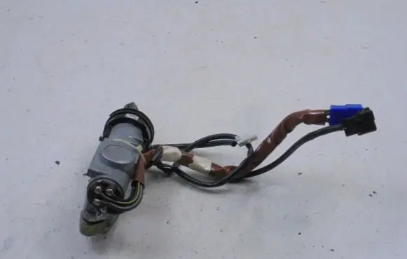 Subaru Impreza II Ignition lock 88215AE00