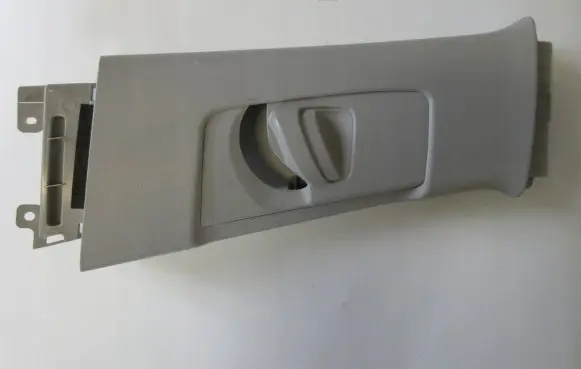Toyota Verso (B) pillar trim (top)