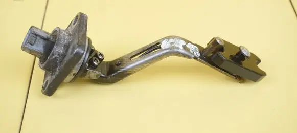 Lexus IS 220D-250-350 Oil level sensor 8SP13
