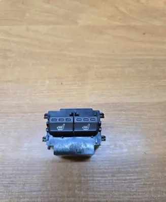 Volvo XC70 Seat heating switch 30782149 SN0CDA0020 MV261100399